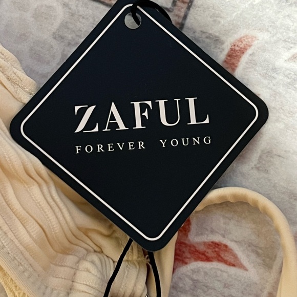 Bikini Set with tie in front. NWT - Picture 5 of 6